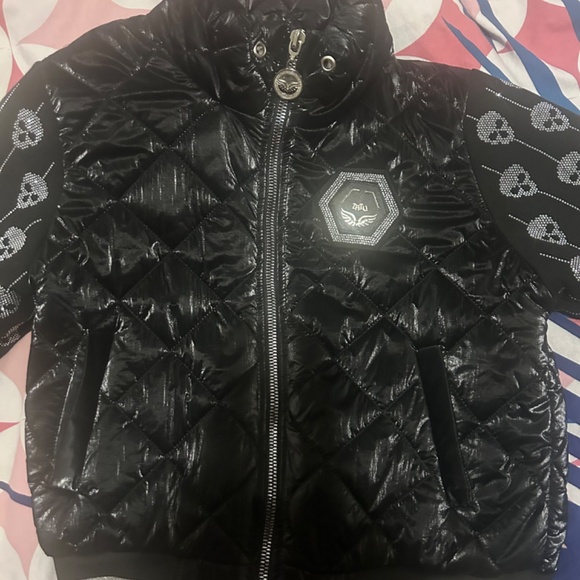 Women's black quilted bomber jacket with skull graphics from zak women - Picture 3 of 8